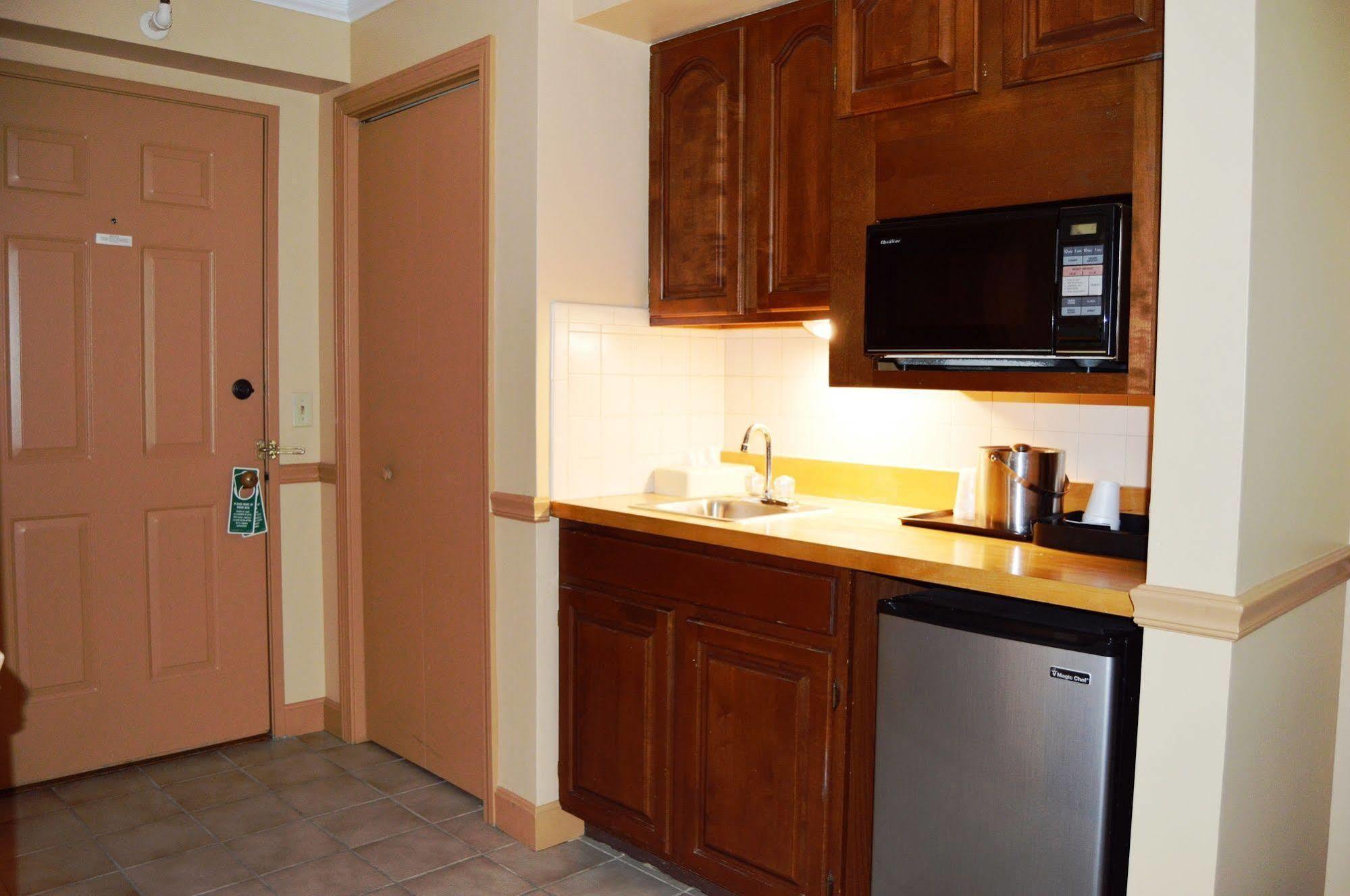 New World Inn Barre Экстерьер фото